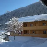 Gaestehaus Zum Baeren Apartment Wald am Arlberg