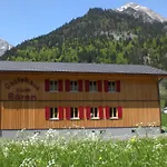 Gaestehaus Zum Baeren * Wald am Arlberg