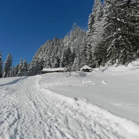 Gaestehaus Zum Baeren * Wald am Arlberg